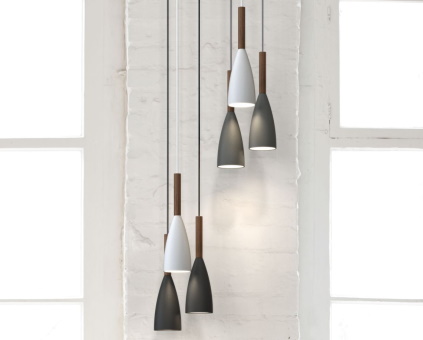 Białe i szare lampy wiszące  z dodatkiem drewna w stylu skandynawskim Pure 10